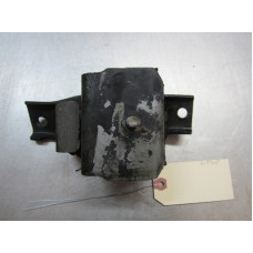 31T105 Right Motor Mount From 1999 Subaru Forester  2.5